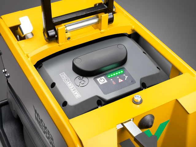 Battery driven reversible Vibratory Plate